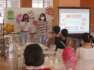先輩と2年生①.jpg
