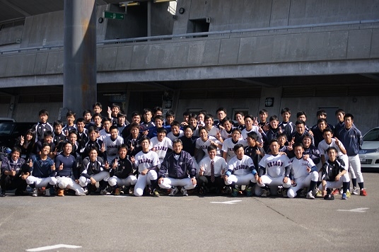 20161101kousikiyakyu4.JPG
