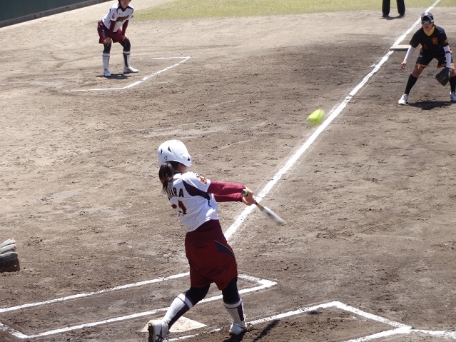 20170505_softball_game_resize1.jpg