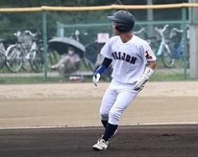 ④3年望月勇哉縮小.jpg
