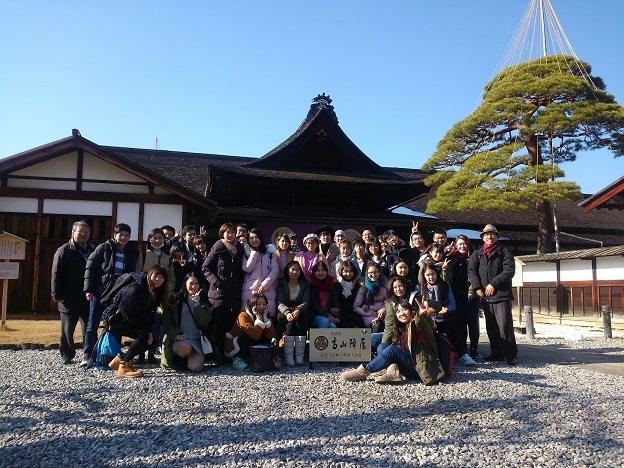 20161220ForeignStudentsBusTripNo2.jpg