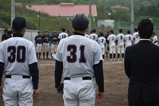 4.ベンチ前挨拶.jpg