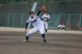 小坂惇也 経営学部4年 ①.jpg