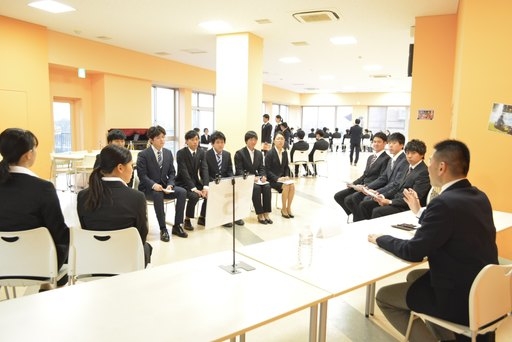 20190212_career_03.jpg