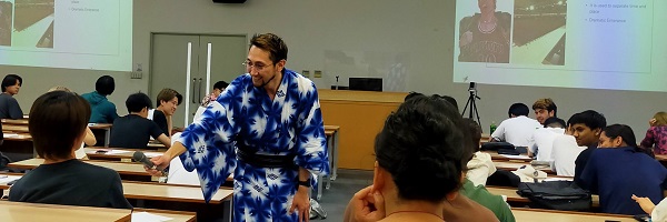 240705 異文化 西川先生 写真1.jpg