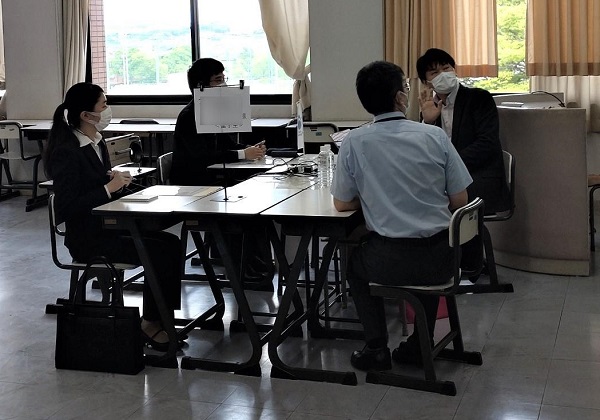 ブースの様子 600.jpg