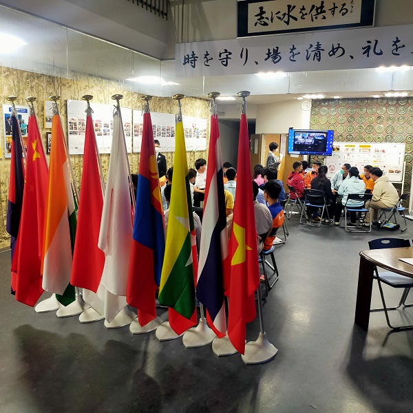 技能実習生交流写真_HP掲載用 (4).jpg