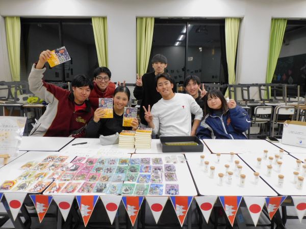 アクセサリーの販売1.JPG