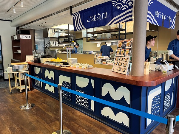 04. 四万十おうどん(店内厨房スペース).jpg