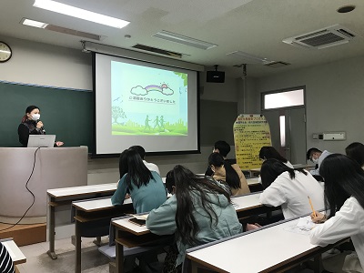 異文化発表会(1)400.jpg