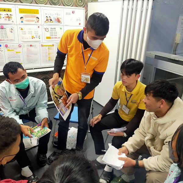 技能実習生交流写真_HP掲載用 (3).jpg