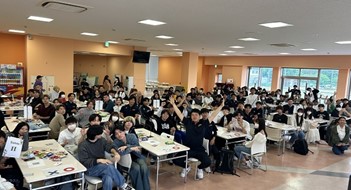 キャンパスライフ_歓迎会2.jpg